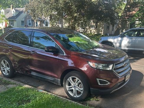 Used 2015 Ford Edge Titanium w/ Canadian Touring Package FWD image 8