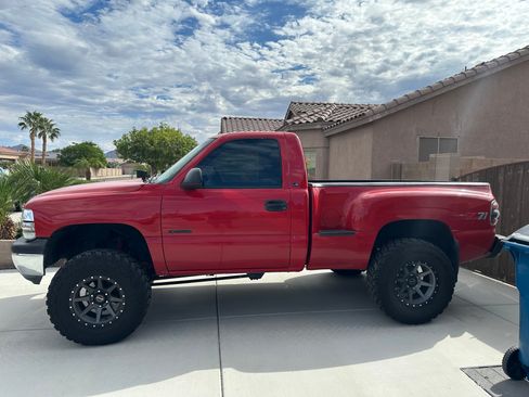 Used 1999 Chevrolet Silverado 1500 LS w/ Off-Road Chassis Pkg image 1