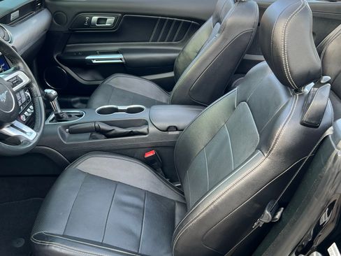 Used 2023 Ford Mustang GT Premium image 12