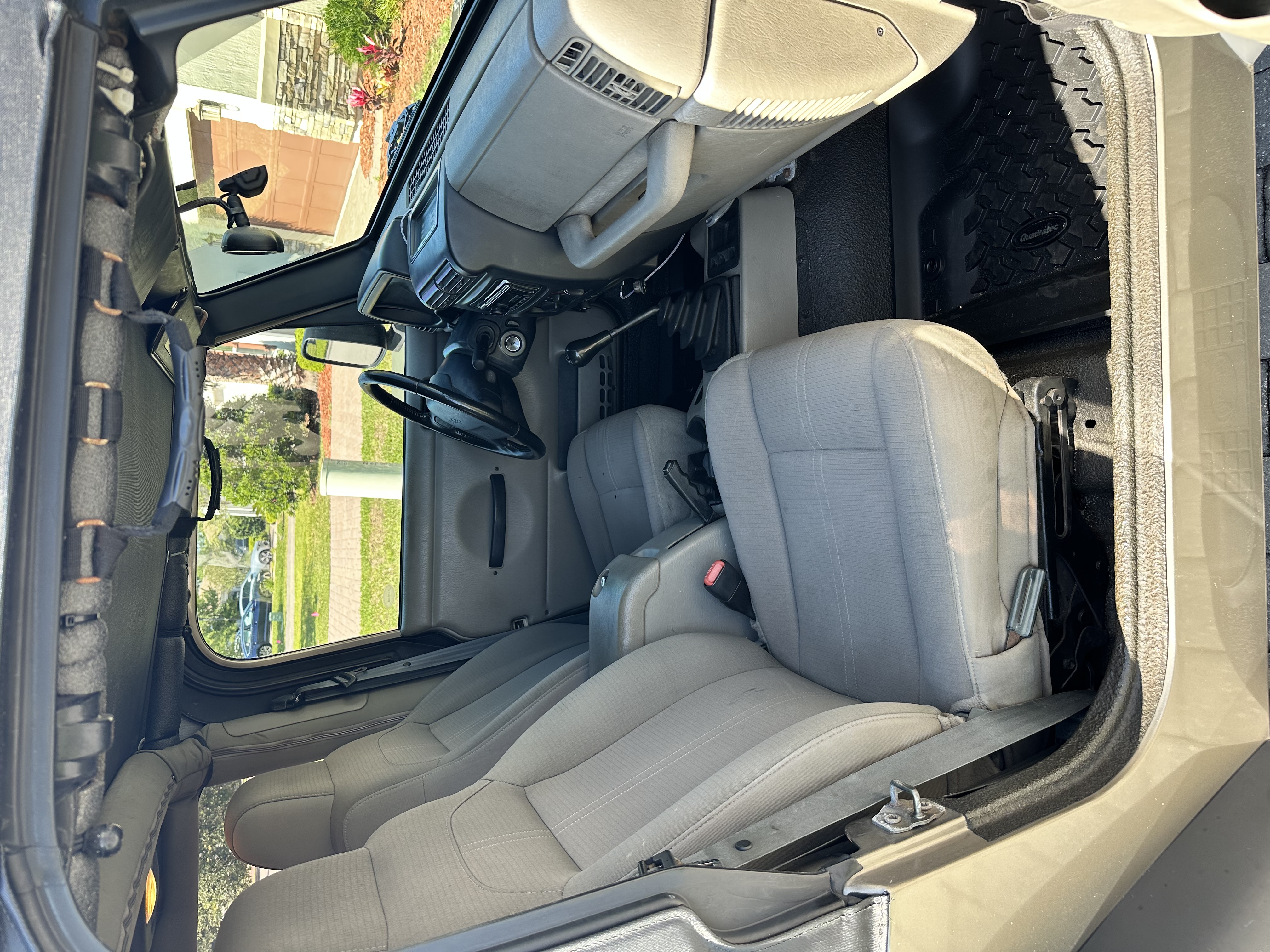 Used 2003 Jeep Wrangler Sahara AWD/4WD image 9