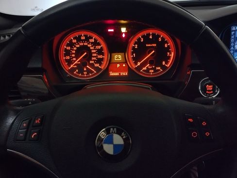 Used 2013 BMW 328i Convertible image 29