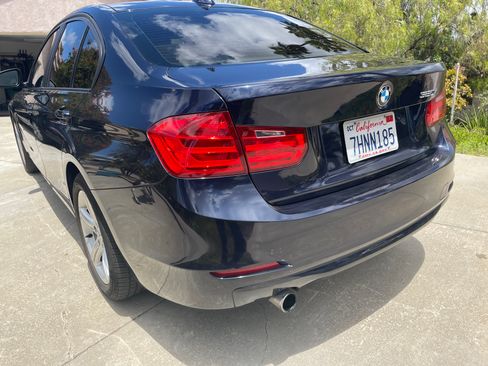 Used 2014 BMW 320i Sedan RWD image 4