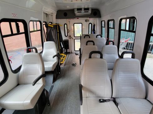 Used 2012 Ford E-350 and Econoline 350 Super Duty w/ Shuttle Bus Prep Pkg image 11