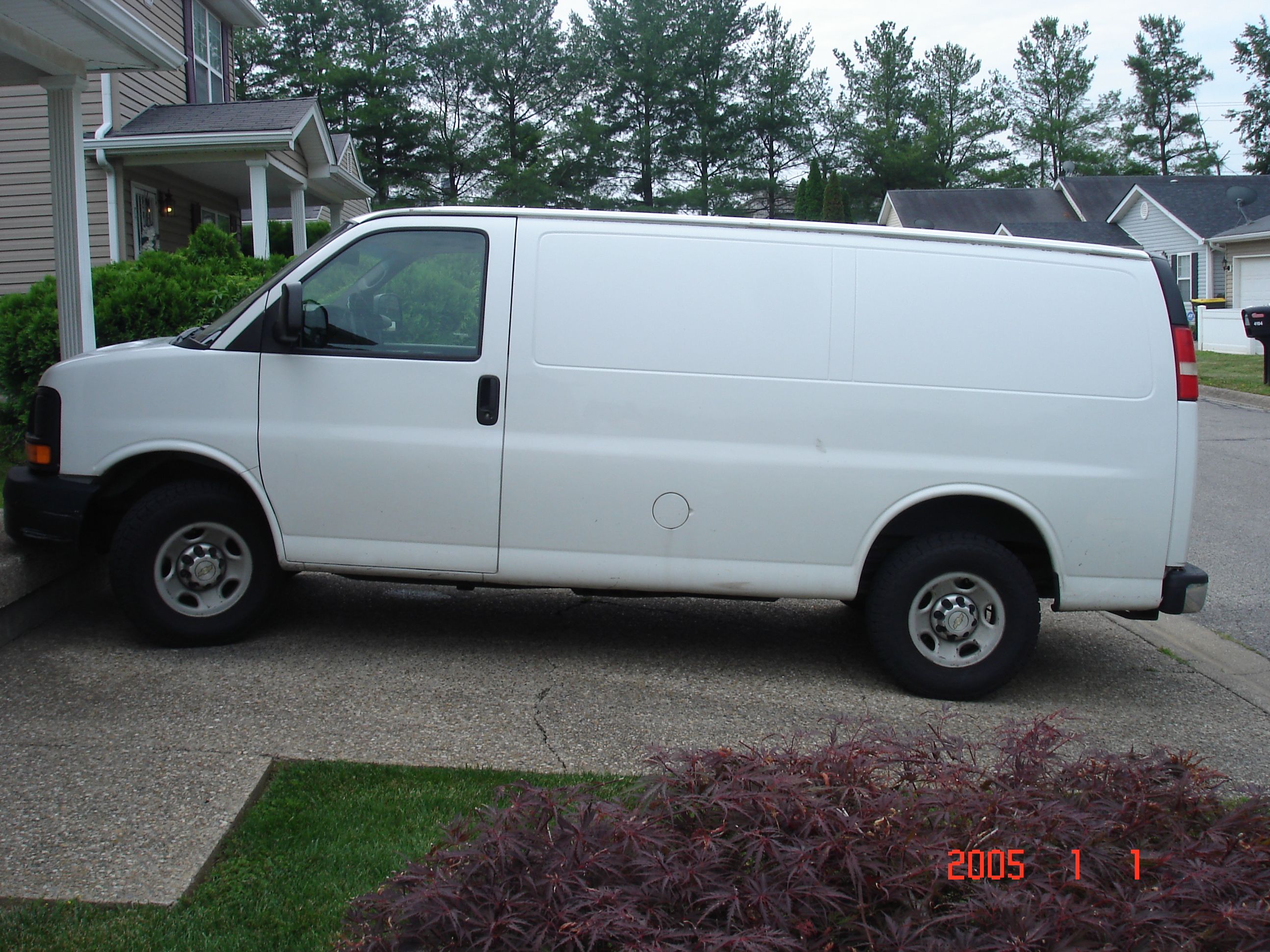 Used 2013 Chevrolet Express 2500 RWD image 6