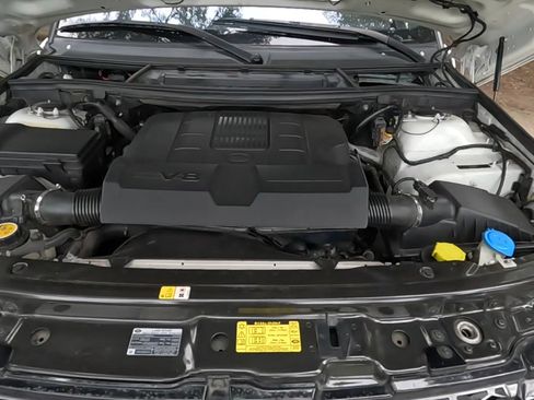 Used 2012 Land Rover Range Rover HSE LUX image 9