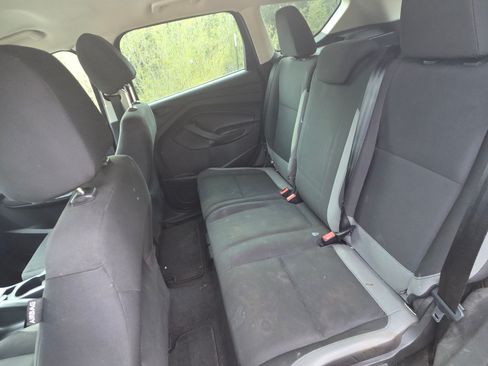 Used 2014 Ford Escape S image 17