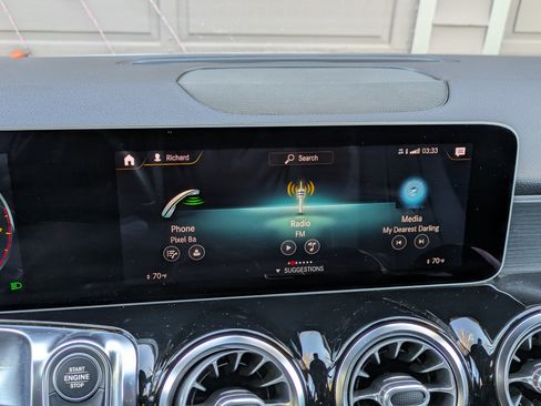 Used 2020 Mercedes-Benz GLB 250 4MATIC image 8