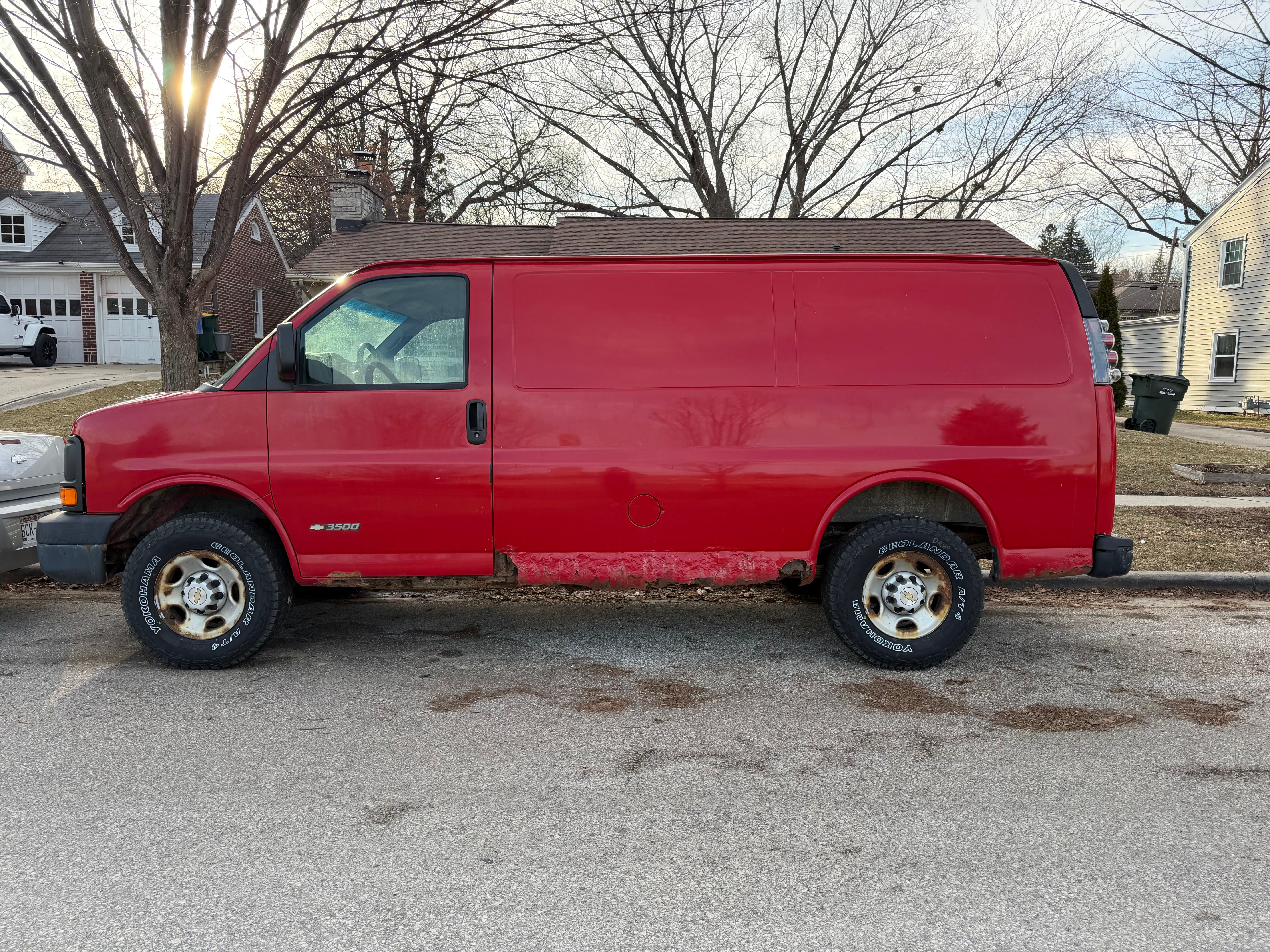 Used 2005 Chevrolet Express 3500 RWD image 6