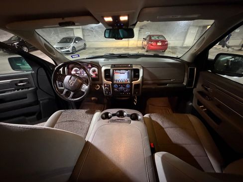 Used 2019 RAM 1500 Big Horn AWD/4WD image 14