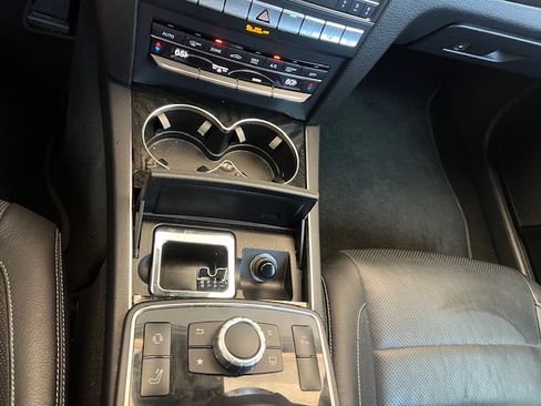 Used 2017 Mercedes-Benz E 400 Cabriolet image 13