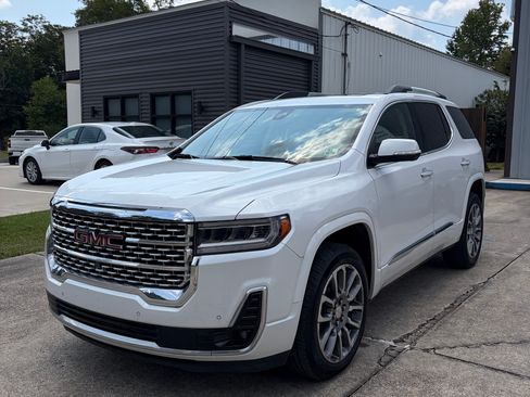 Used 2022 GMC Acadia Denali w/ Denali Ultimate Package FWD image 1