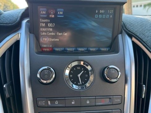 Used 2010 Cadillac SRX Luxury image 11