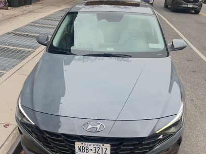 Used 2023 Hyundai Elantra Limited