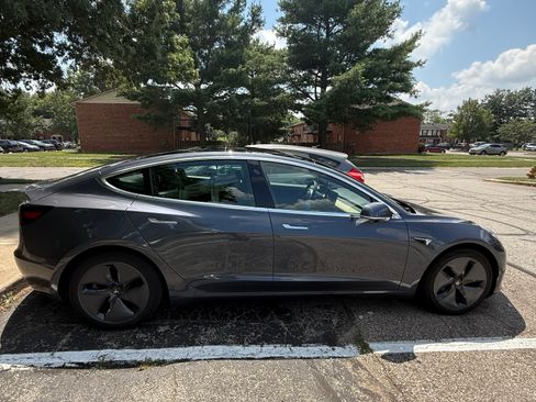 Used 2020 Tesla Model 3 AWD/4WD image 11