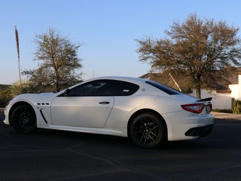 Used 2012 Maserati GranTurismo MC image 17