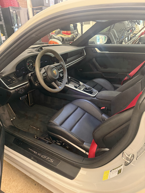 Used 2022 Porsche 911 Carrera 4 GTS AWD/4WD image 10