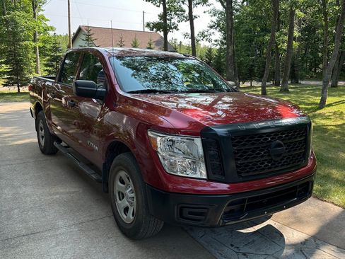 Used 2019 Nissan Titan S w/ S Utility Package AWD/4WD image 5