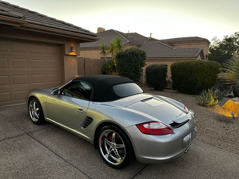Used 2005 Porsche Boxster S image 2