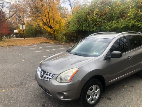 Used 2014 Nissan Rogue S w/ Convenience Package image 16