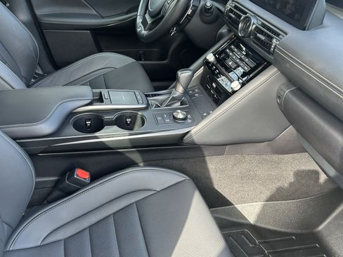 Used 2025 Lexus IS 350 F Sport image 18