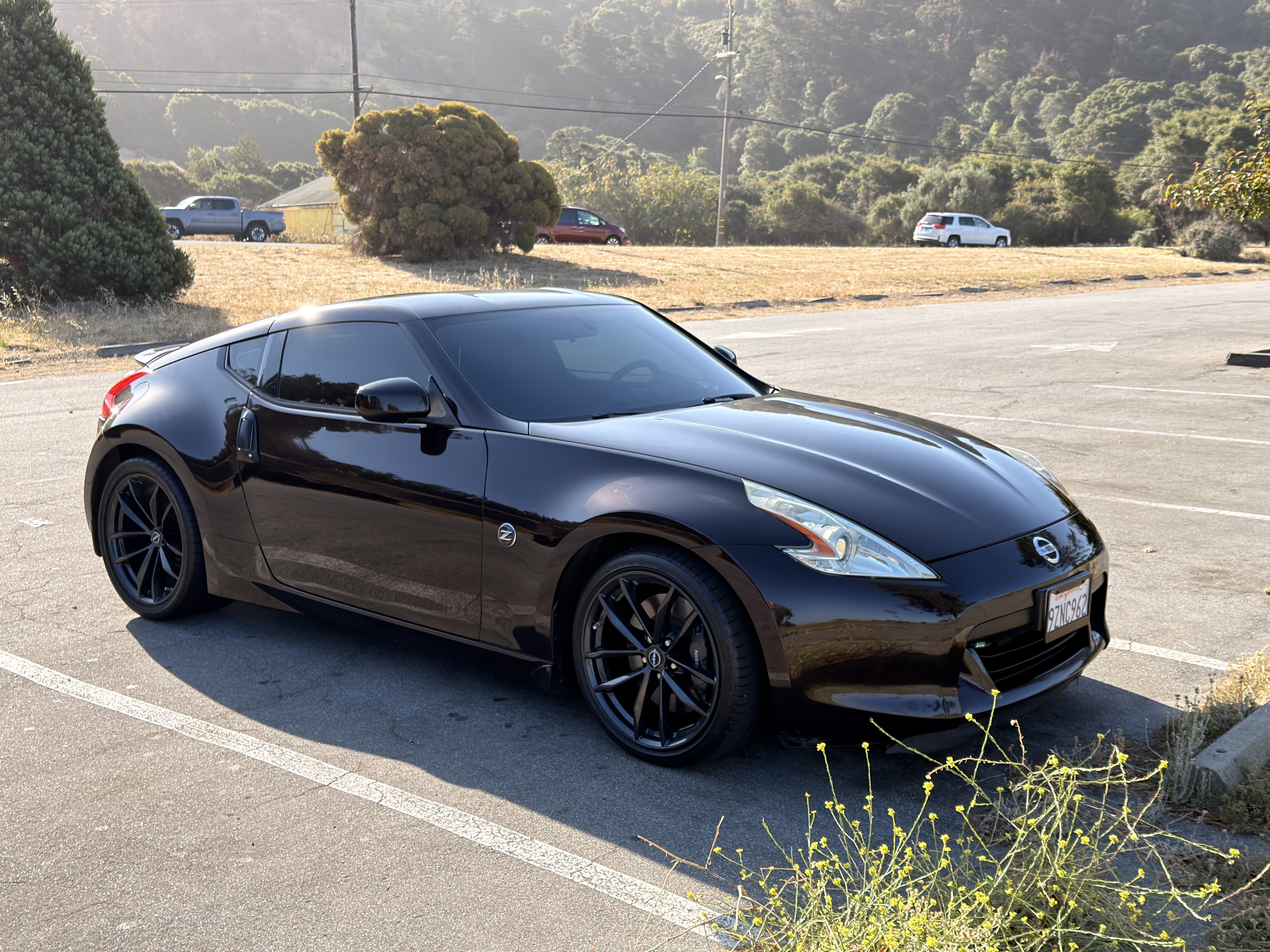 Used 2011 Nissan 370Z Coupe w/ Sport Pkg RWD image 4