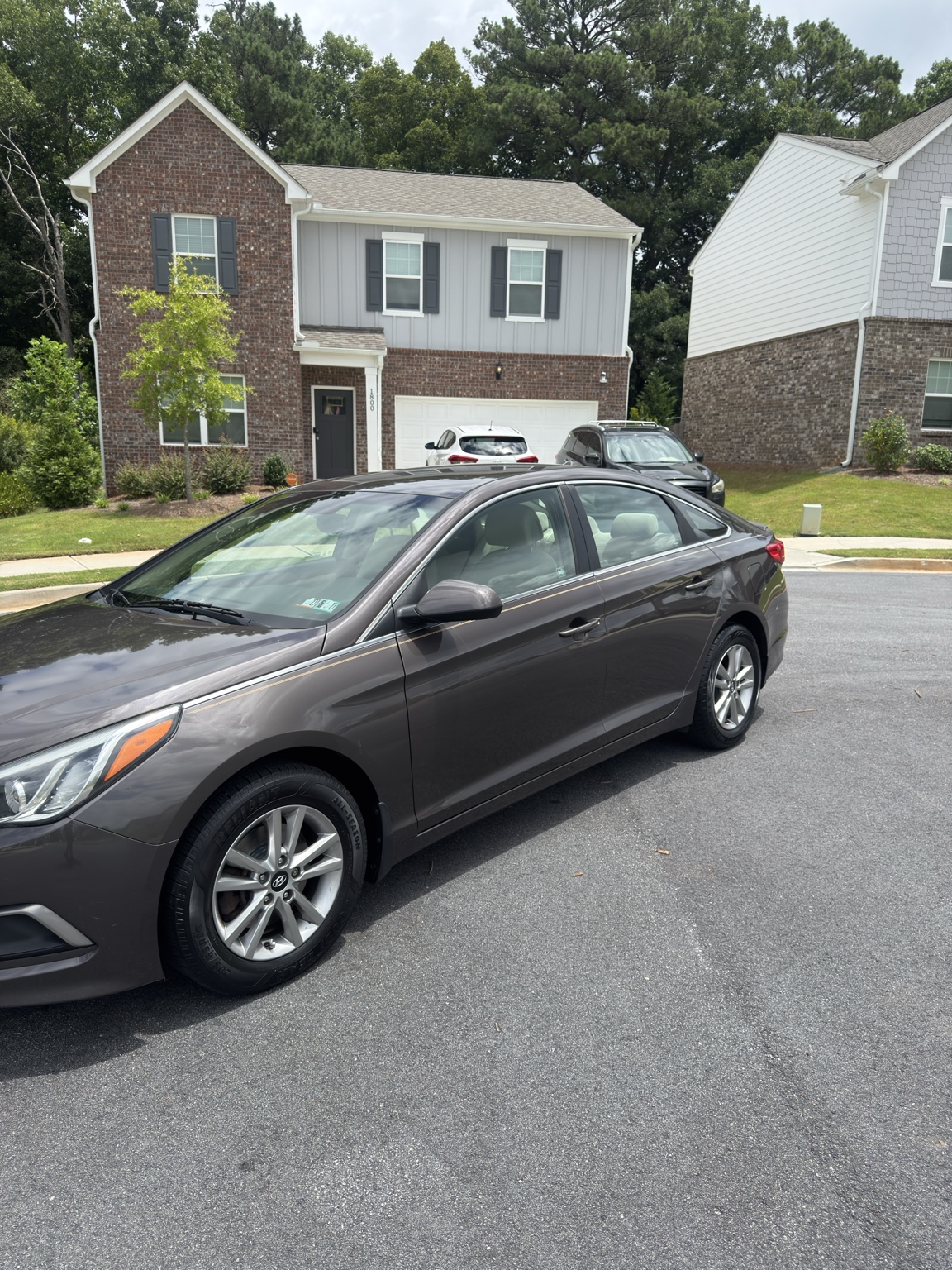 Used 2017 Hyundai Sonata SE FWD image 1