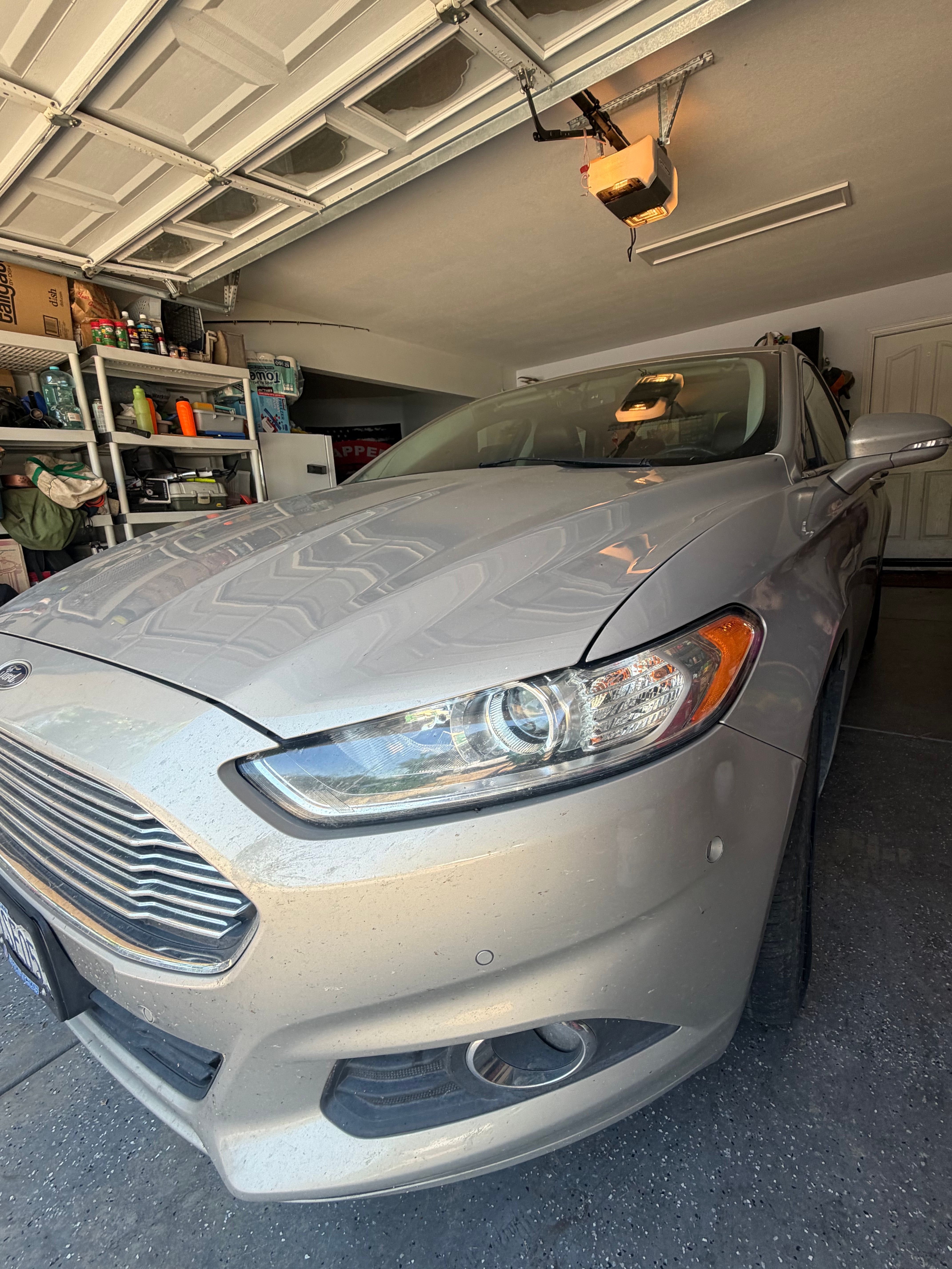 Used 2015 Ford Fusion SE w/ Equipment Group 202A FWD image 1