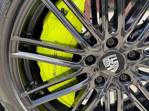 Used 2020 Porsche Panamera Turbo S image 10