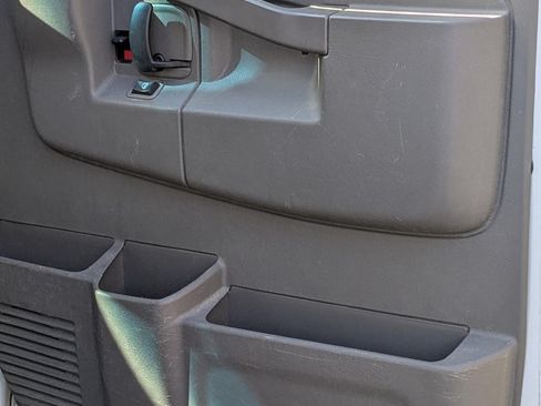 Used 2016 GMC Savana 2500 Extended image 5