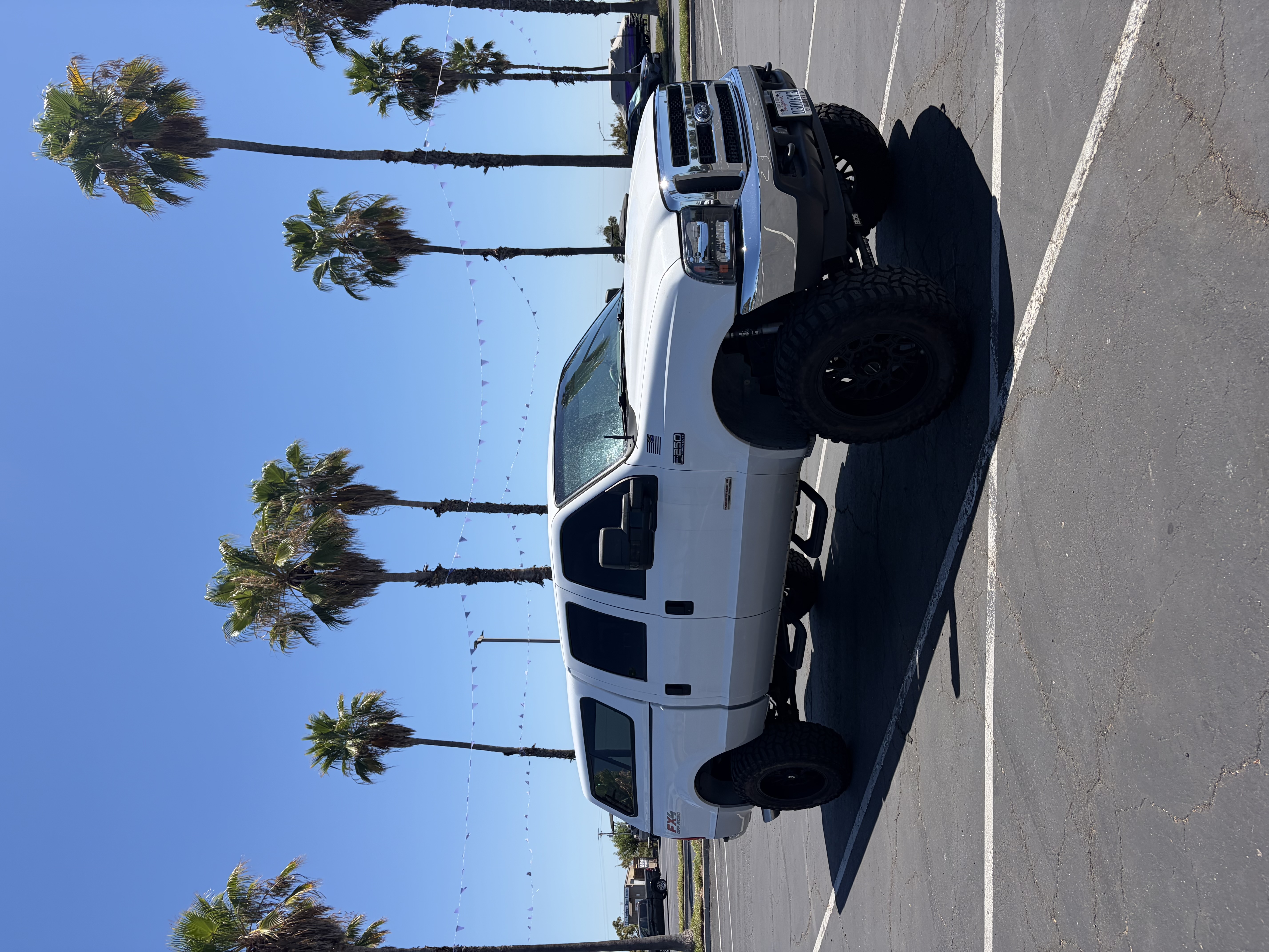 Used 2004 Ford F250 Lariat AWD/4WD image 4