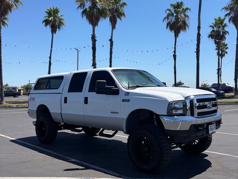 Used 2004 Ford F250 Lariat AWD/4WD image 4