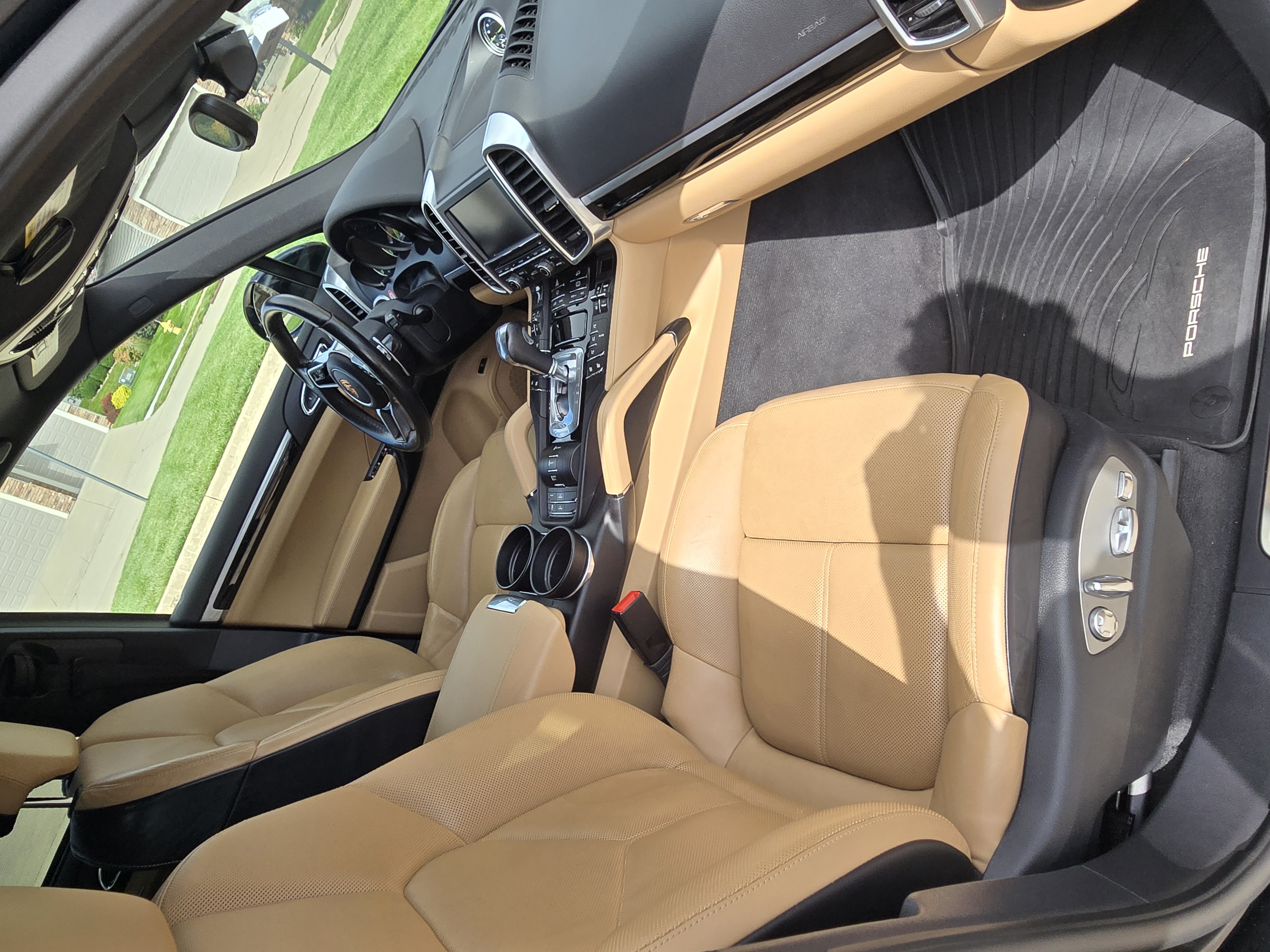 Used 2016 Porsche Cayenne S AWD/4WD image 21