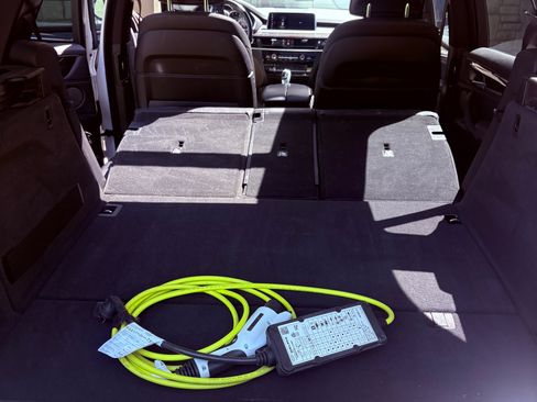 Used 2018 BMW X5 xDrive40e image 10