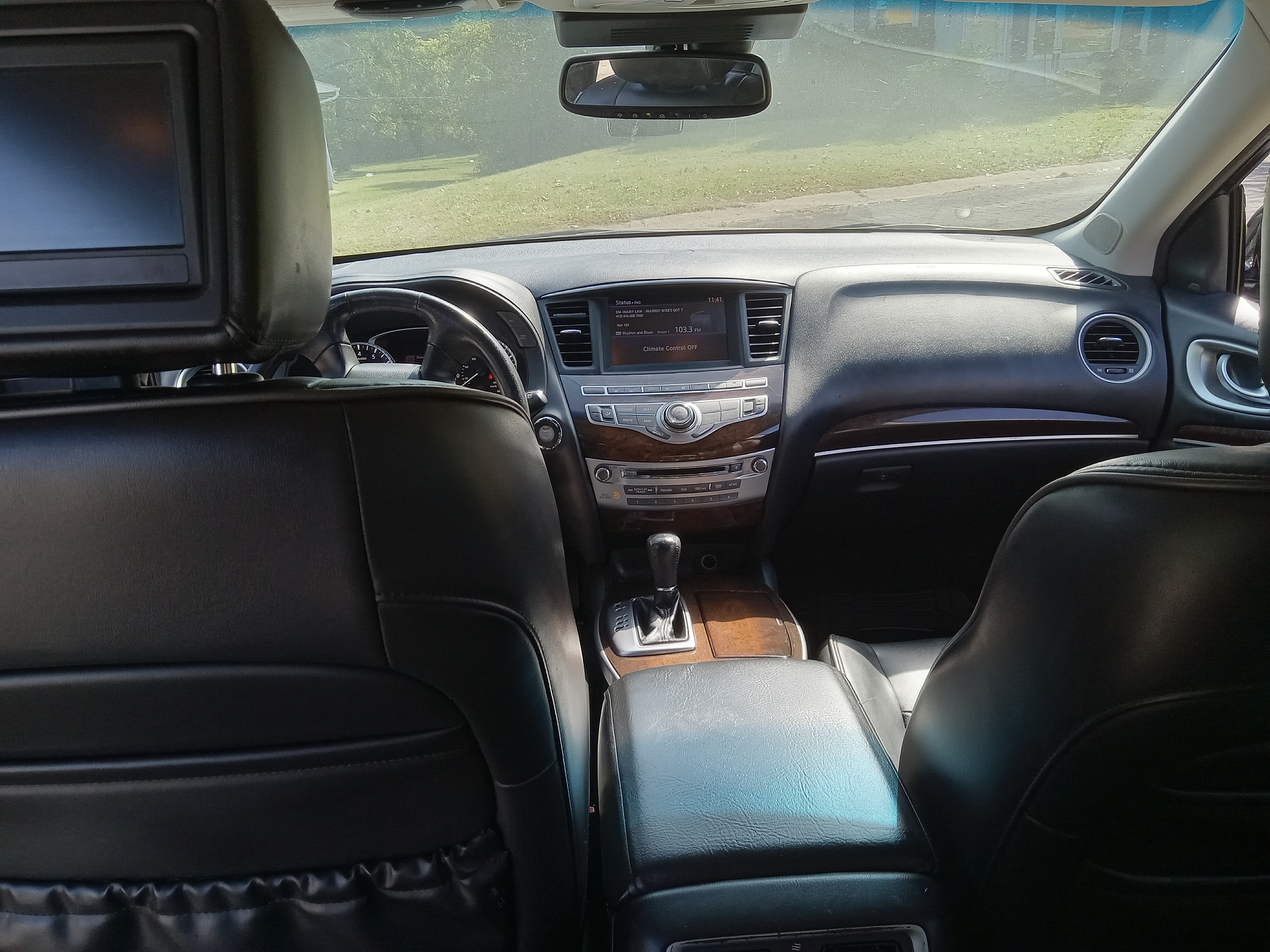 Used 2013 INFINITI JX35 AWD w/ Premium Pkg image 8