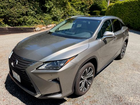 Used 2019 Lexus RX 450h AWD w/ Navigation Package image 2