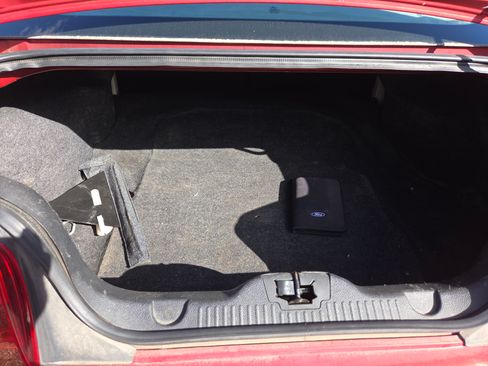 Used 2010 Ford Mustang Premium image 6