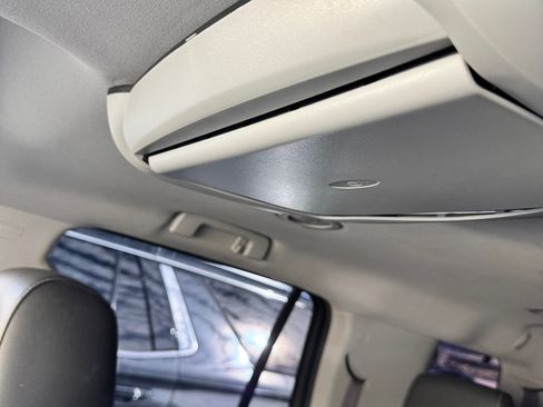 Used 2017 Chevrolet Tahoe LT w/ LT Midnight Edition image 10