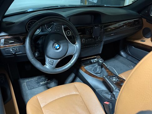 Used 2013 BMW 328i Convertible image 11