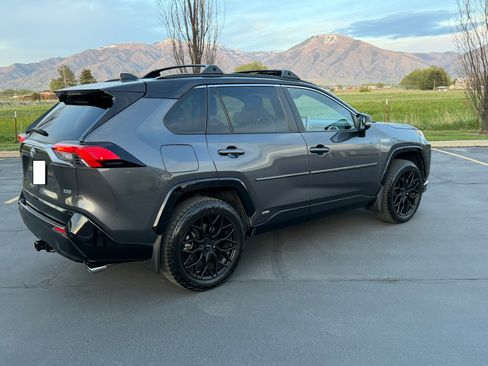 Used 2022 Toyota RAV4 XSE w/ Premium Package AWD/4WD image 18
