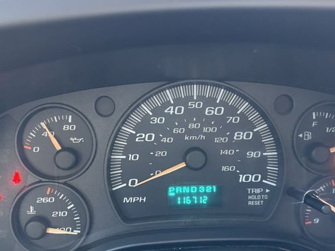 Used 2004 Chevrolet Express 3500 Extended Passenger image 8