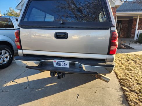 Used 2006 Chevrolet Silverado 1500 W/T w/ Snow Plow Prep Package image 6