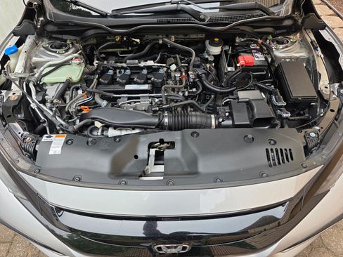 Used 2020 Honda Civic EX image 9