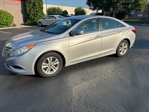 Used 2012 Hyundai Sonata GLS w/ Popular Equipment Pkg image 1