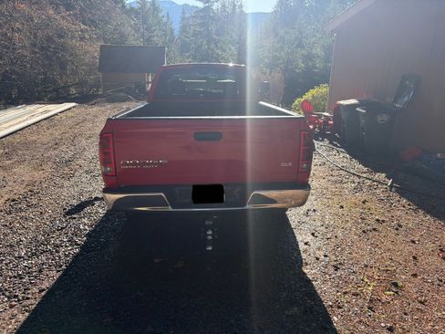 Used 2003 Dodge Ram 3500 Truck SLT image 2