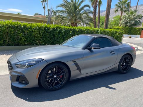 Used 2026 BMW Z4 M40i w/ Premium Package image 1