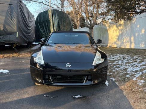 Used 2012 Nissan 370Z Touring w/ Sport Pkg image 5