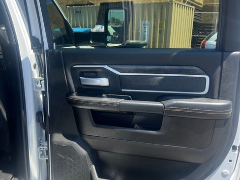 Used 2020 RAM 2500 Big Horn w/ Level 1 Equipment Group AWD/4WD image 9