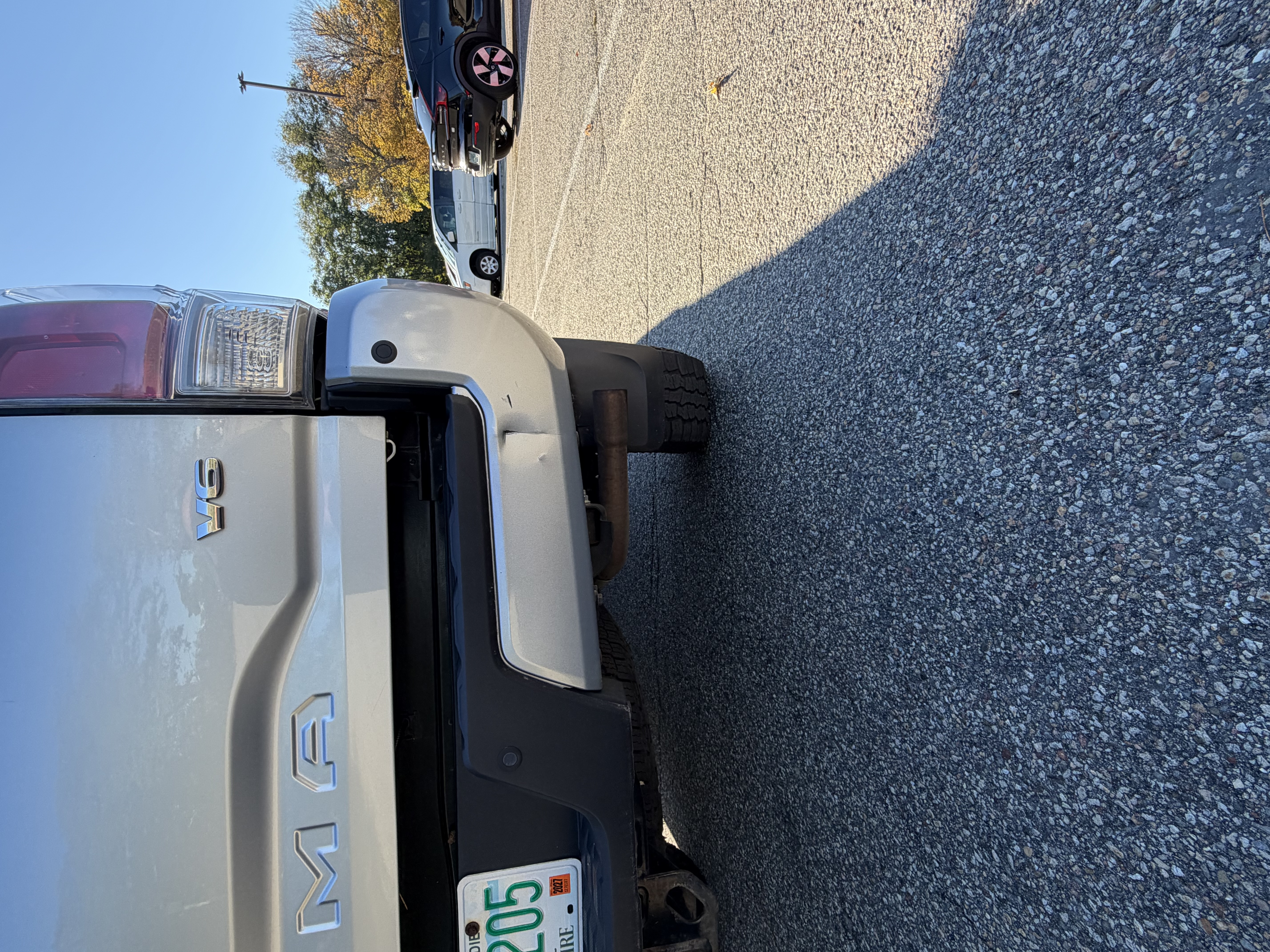 Used 2022 Toyota Tacoma TRD Off-Road w/ Technology Package AWD/4WD image 26