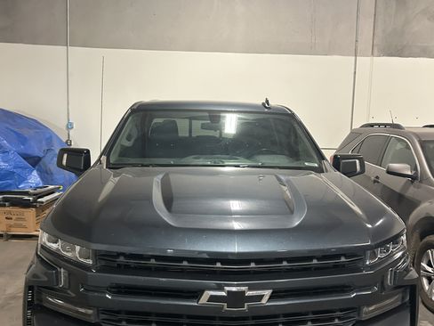 Used 2020 Chevrolet Silverado 1500 RST image 2