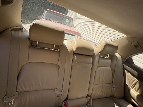 Used 1999 Lexus LS 400 image 17